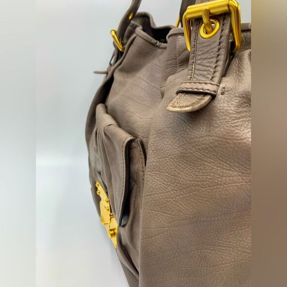 Authentic Very Large Vitello Lux Miu Miu 2way Satchel. Excellent preloved bag. - Picture 11 of 14